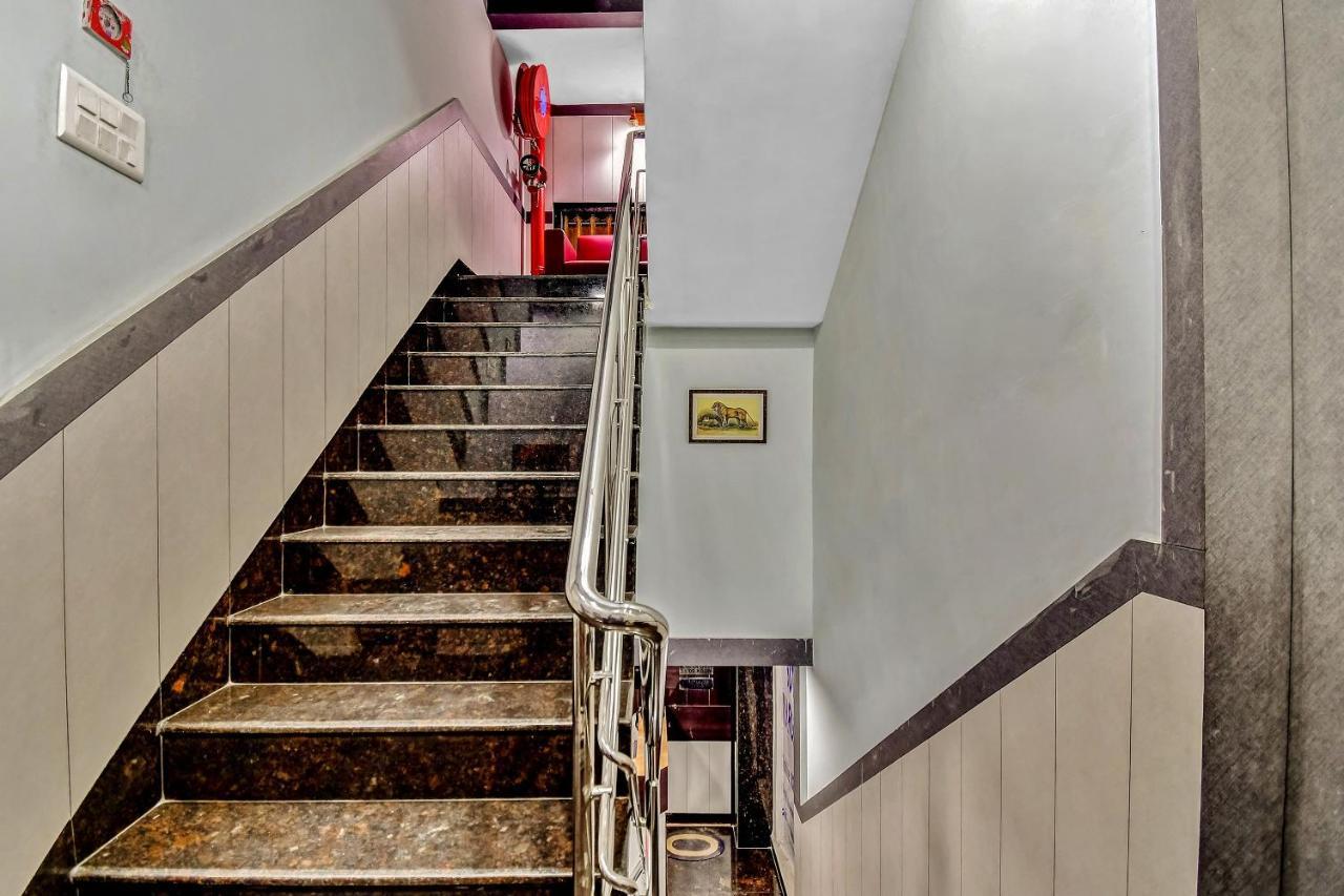 Hotel Margaret, Calcutta Extérieur photo